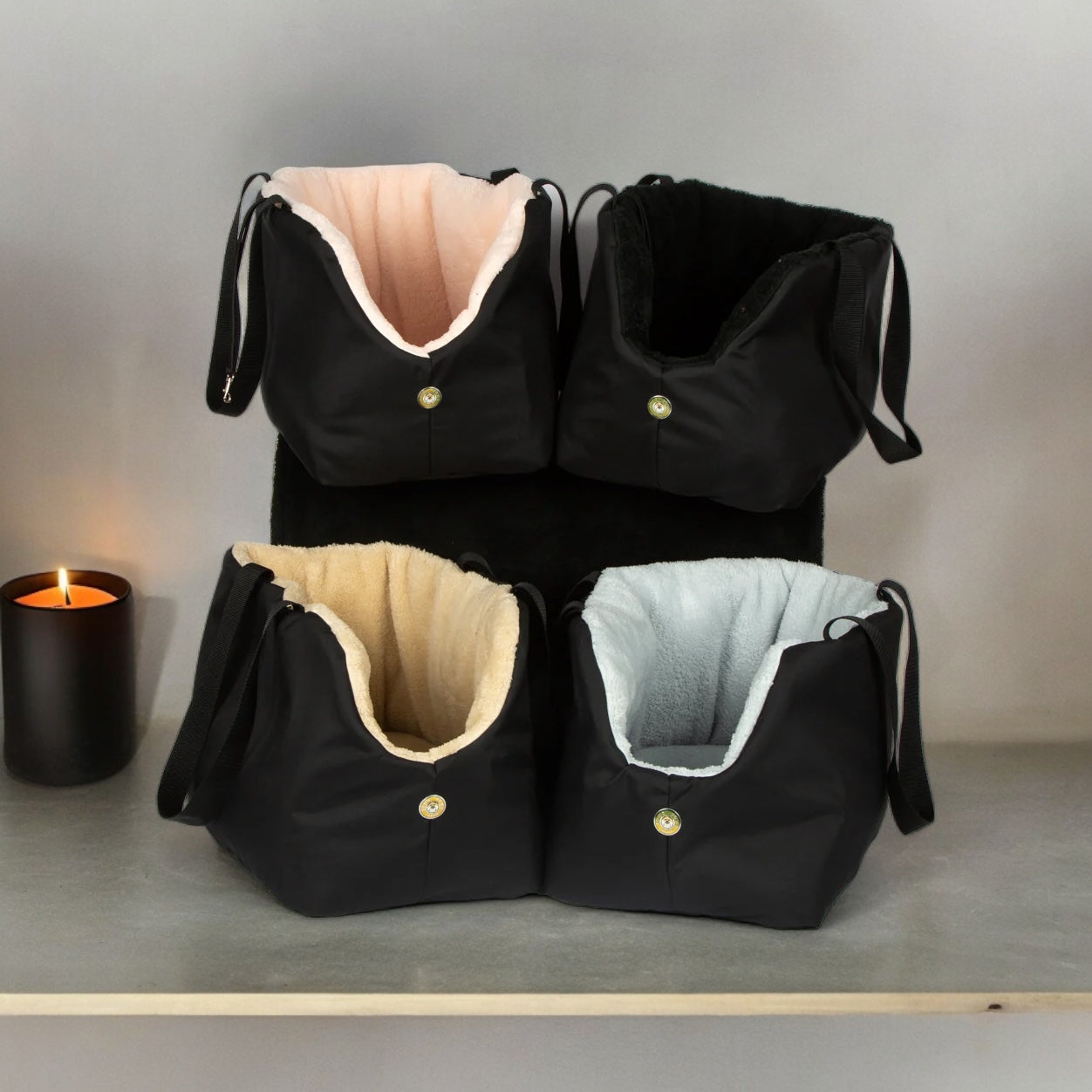 Soho Poms Luxury Rainy Bear Hundetragetasche Schwarz und Rosa