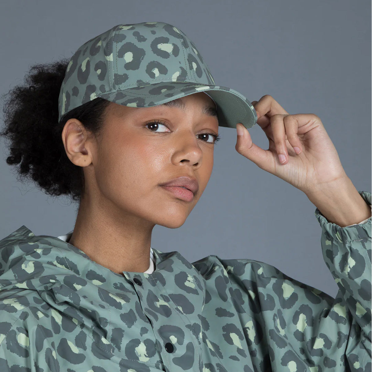 PAIKKA Sherpa Visibility Cap - Green Leo