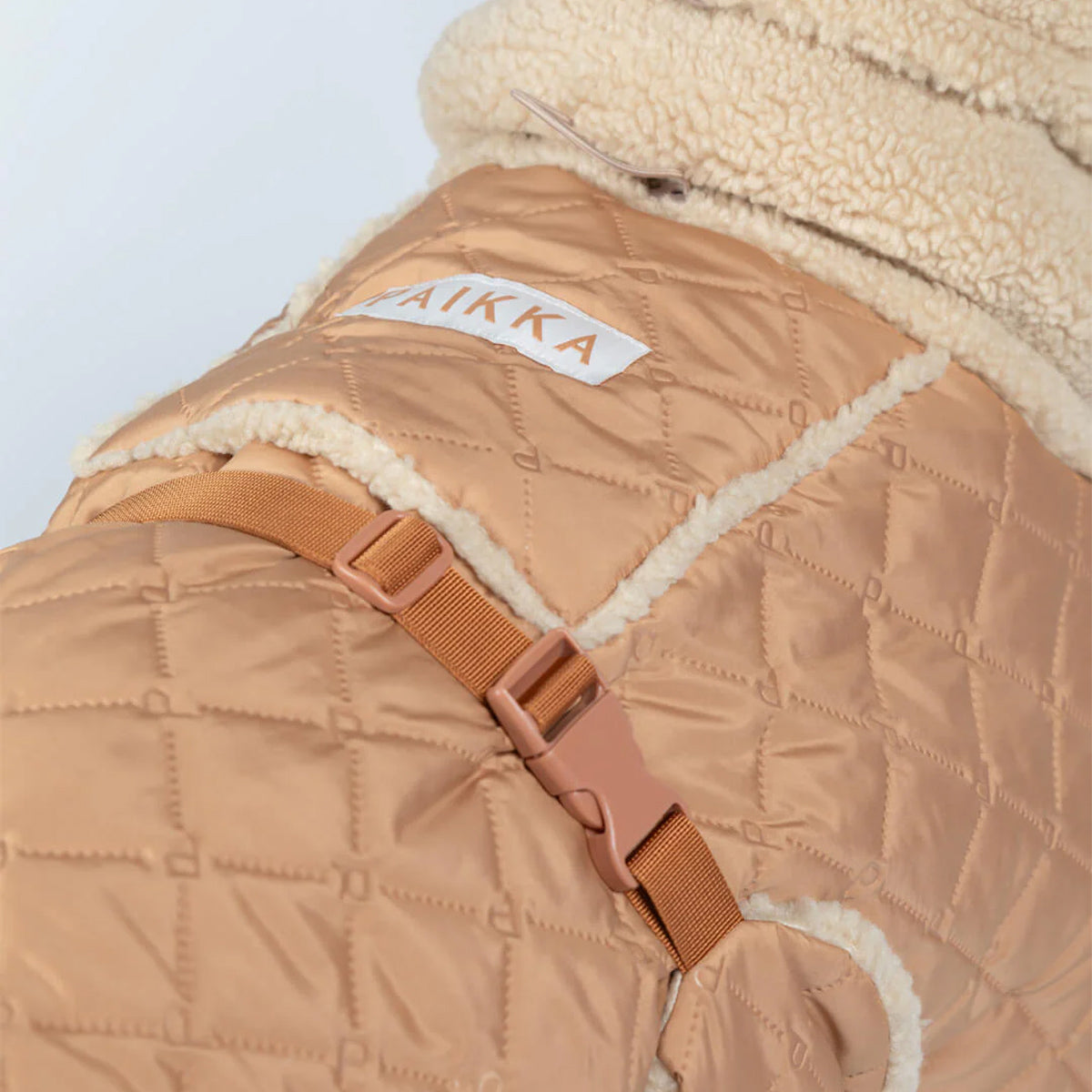 PAIKKA Reflektierender & Wasserdichter Hunderegenmantel Lite in Pink